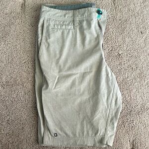 Linksoul boardwalker khaki shorts size 32